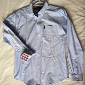 Ben Sherman Medium Oxford shirt. Light blue.